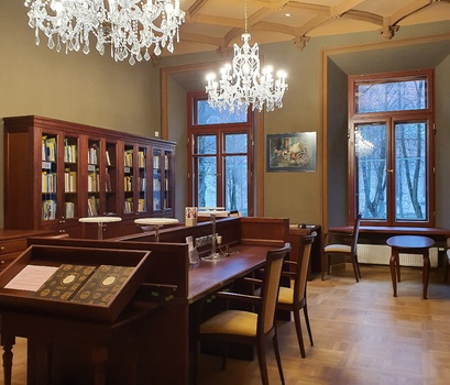Skaityklos bibliotekoje