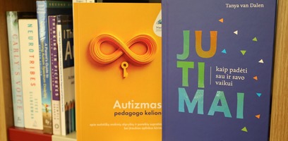 Vaikų bibliotekos lentynas papildė nauji leidiniai, padedantys geriau suprasti autizmo spektro...